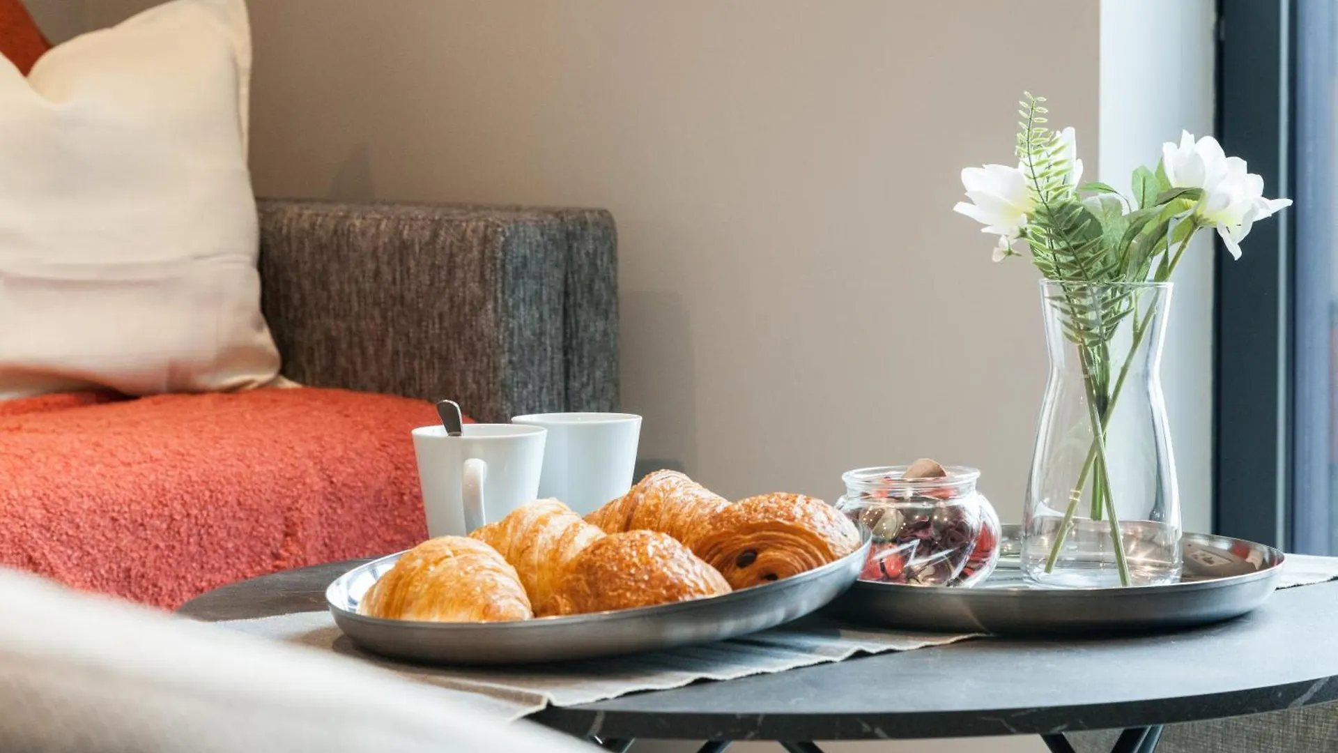 Springwell Gardens Apartments Near Leeds Station & City Centre 0*, Λιντς