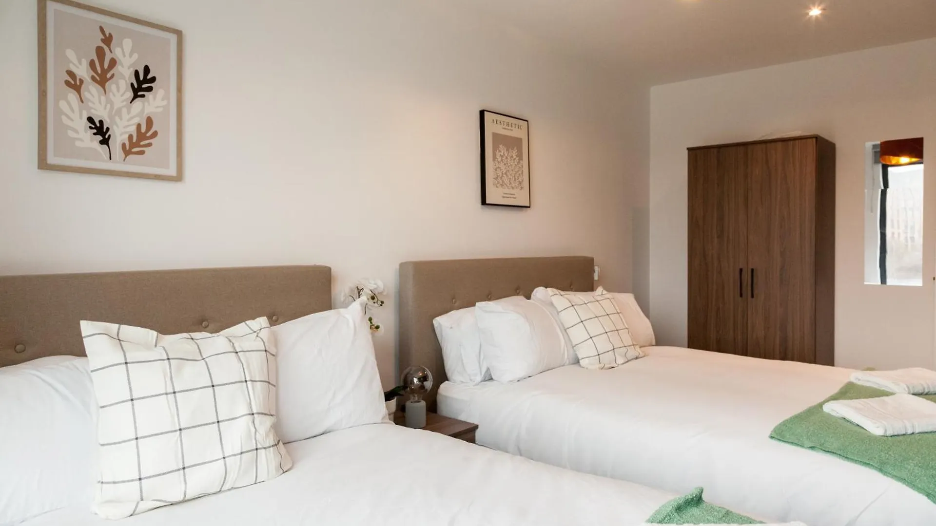 Springwell Gardens Apartments Near Leeds Station & City Centre 0*, Λιντς Ηνωμένο Βασίλειο