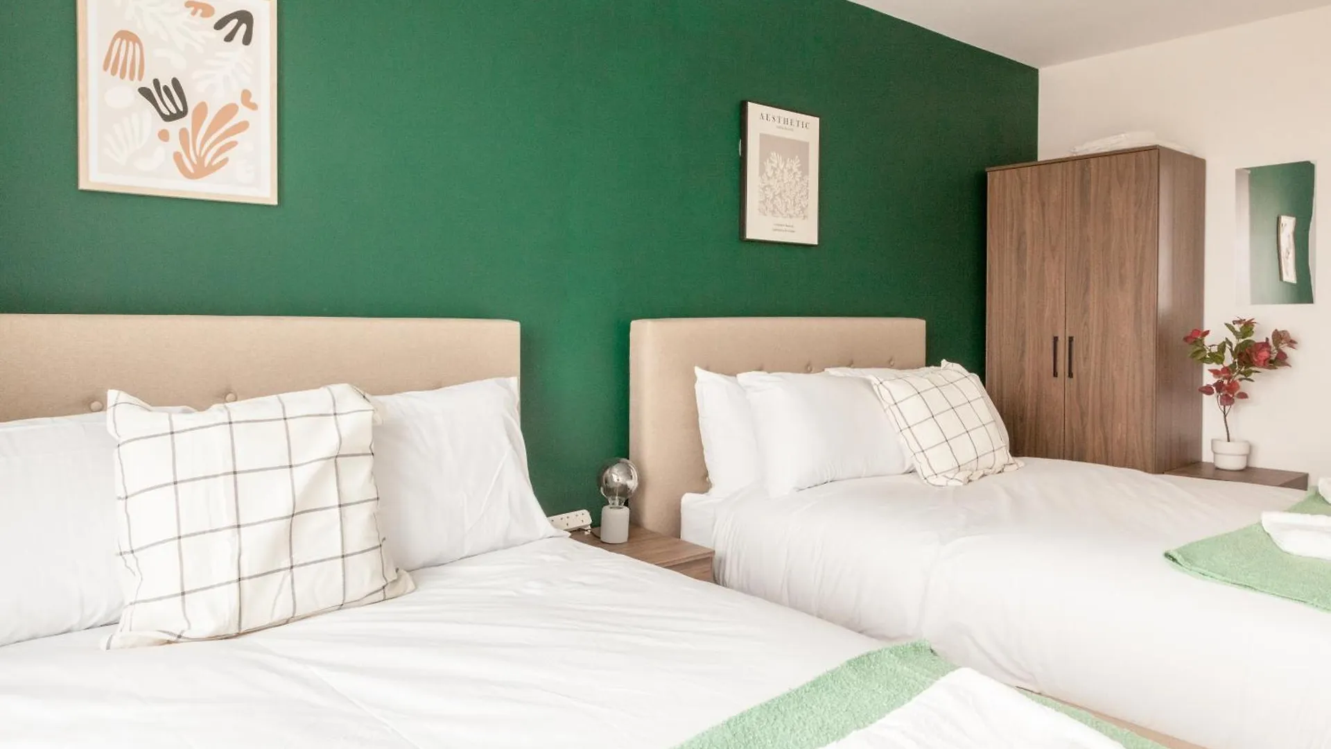 Springwell Gardens Apartments Near Leeds Station & City Centre 0*, Λιντς Ηνωμένο Βασίλειο