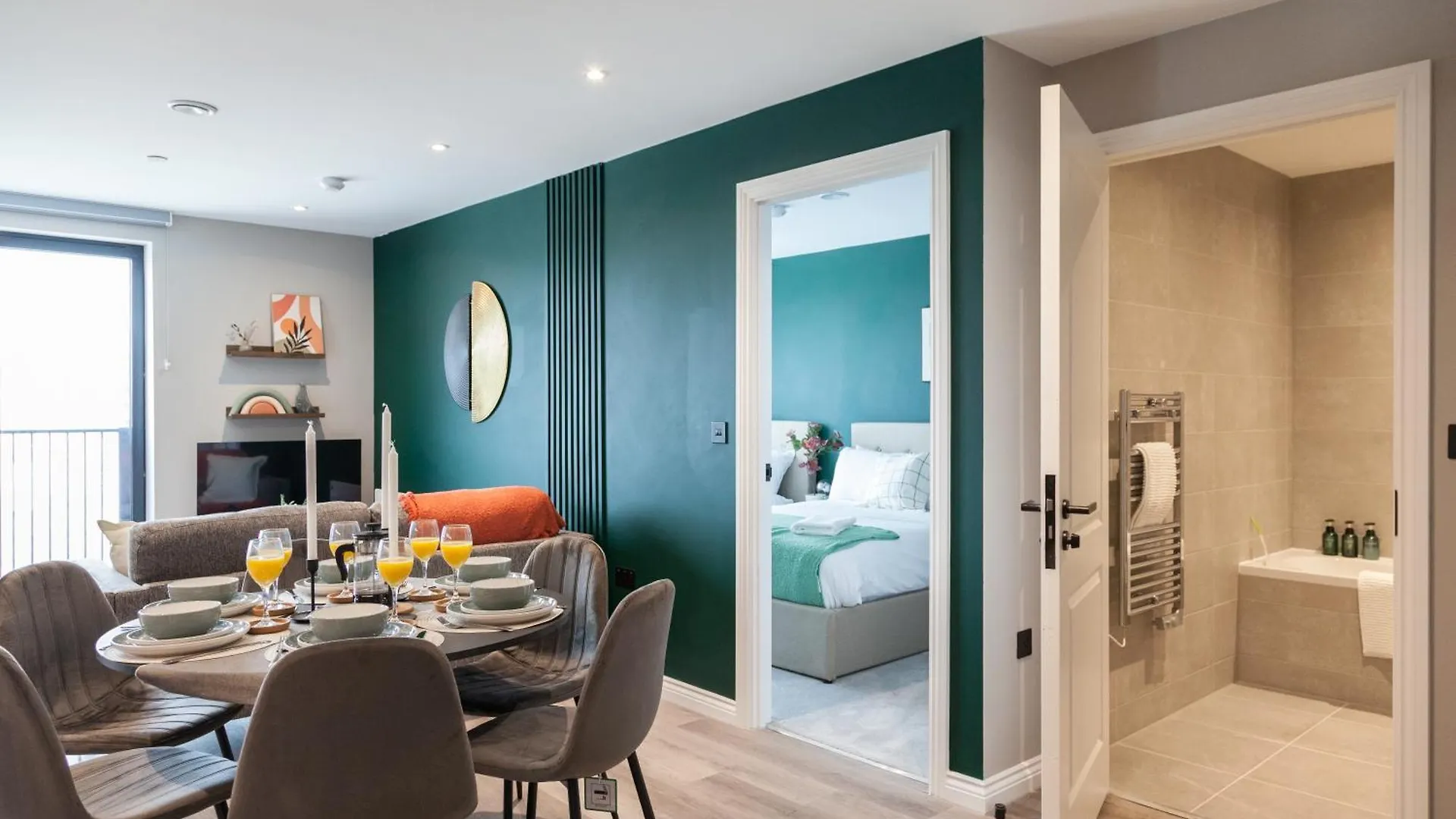 Springwell Gardens Apartments Near Leeds Station & City Centre
