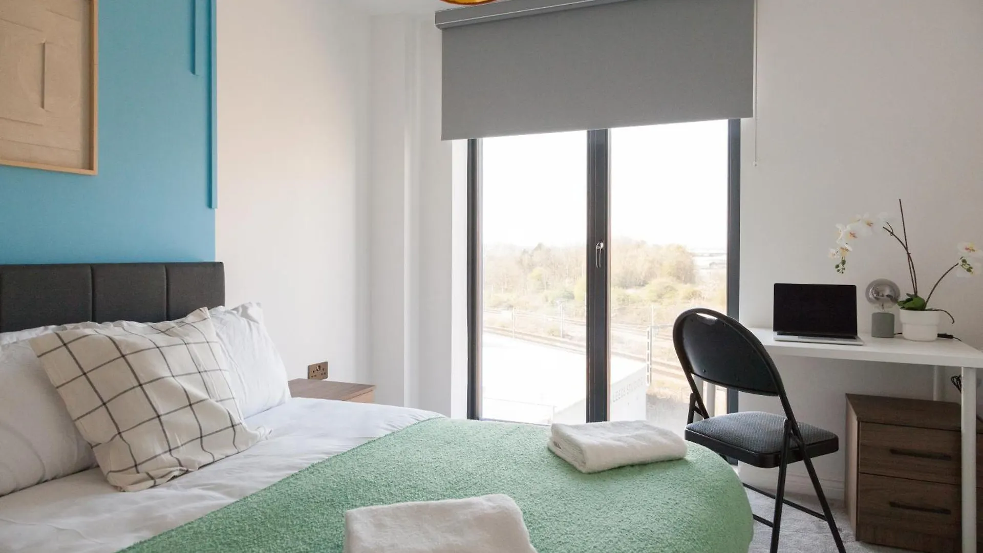 Springwell Gardens Apartments Near Leeds Station & City Centre Λιντς