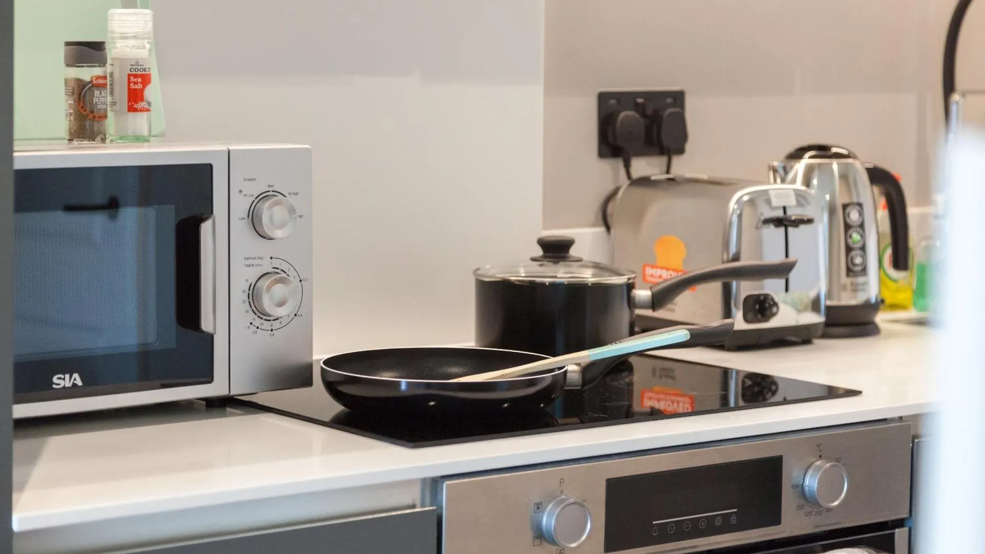 Springwell Gardens Apartments Near Leeds Station & City Centre Λιντς
