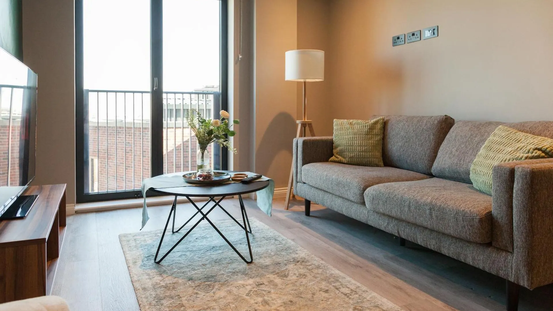 Springwell Gardens Apartments Near Leeds Station & City Centre Λιντς